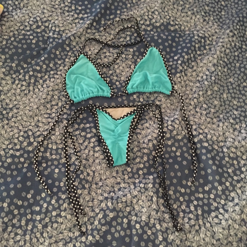Aqua bikini